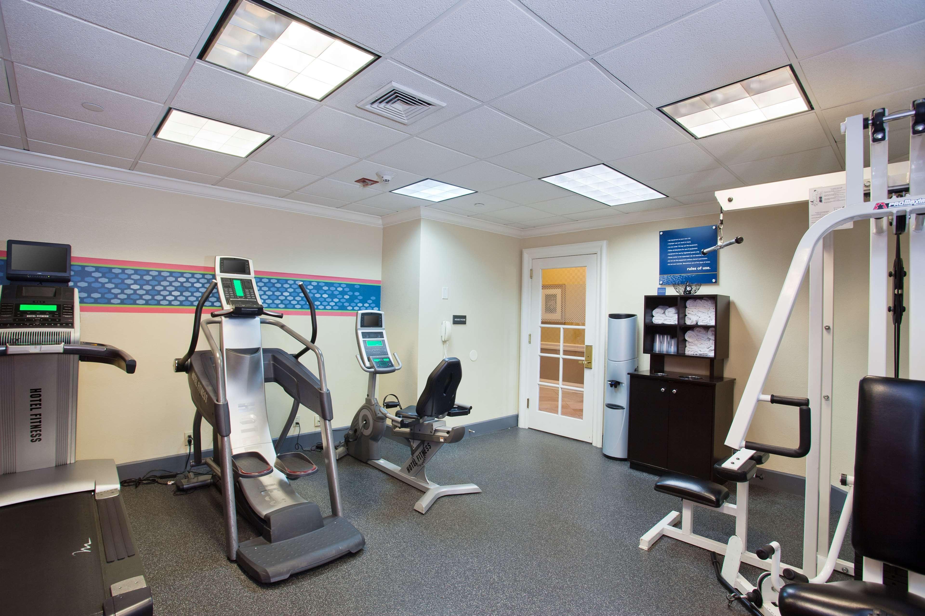 Hampton Inn & Suites Στάμφορντ Εξωτερικό φωτογραφία