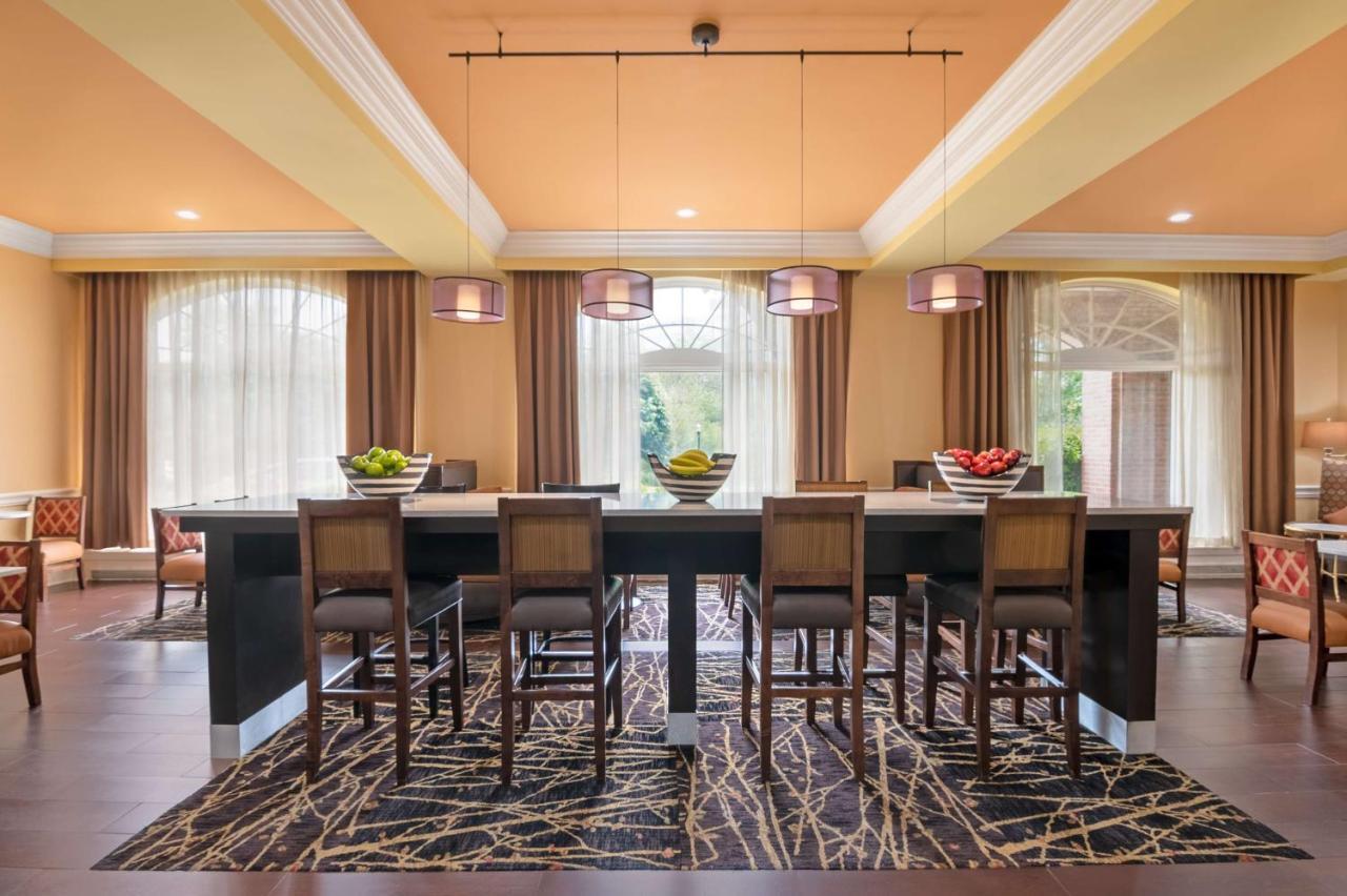 Hampton Inn & Suites Στάμφορντ Εξωτερικό φωτογραφία
